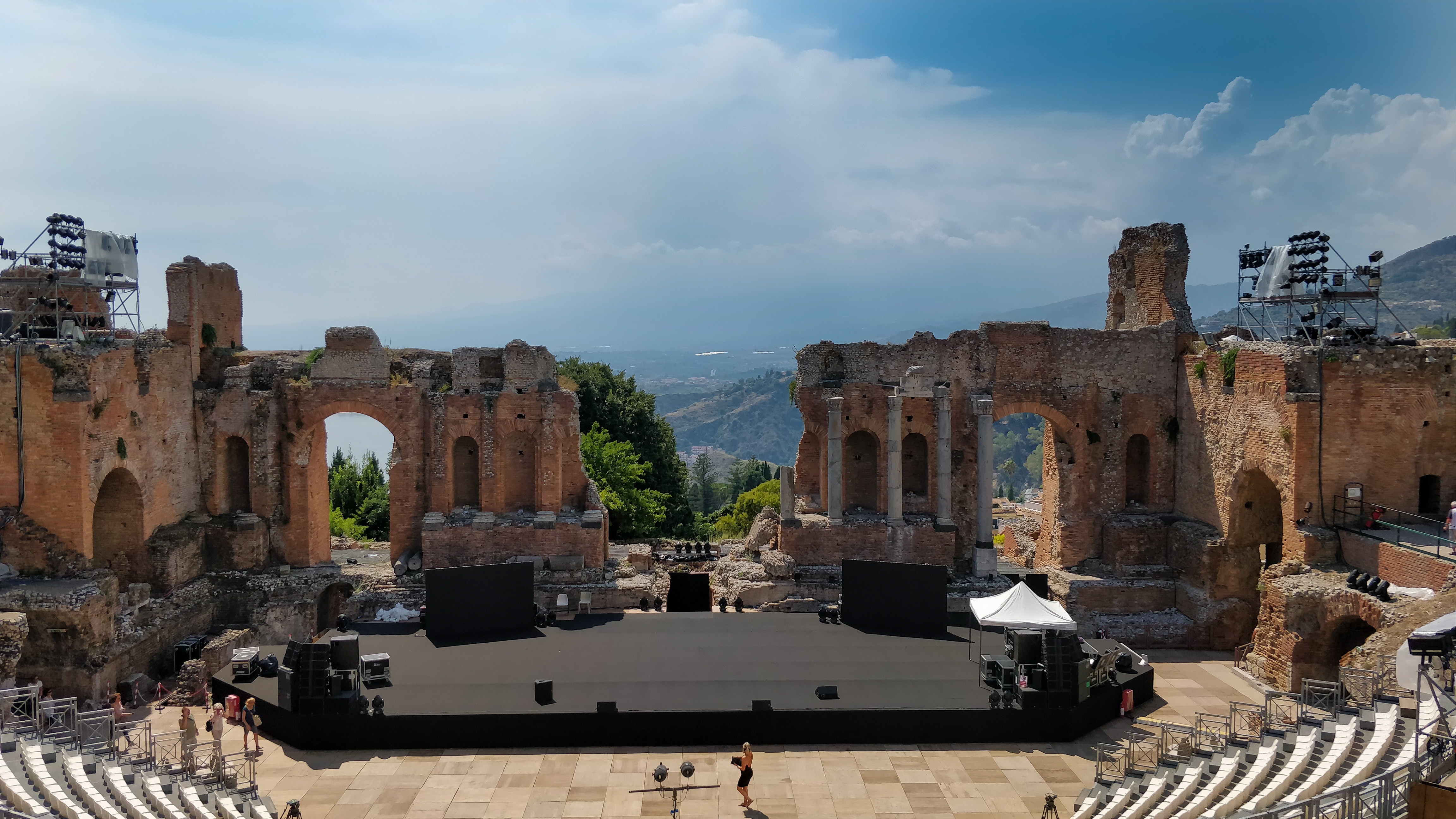 greek theatre taormina location
