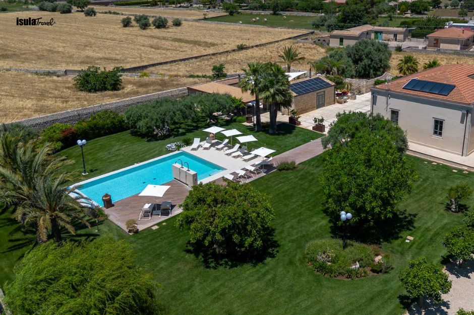 family reunion villa Sicily for large groups