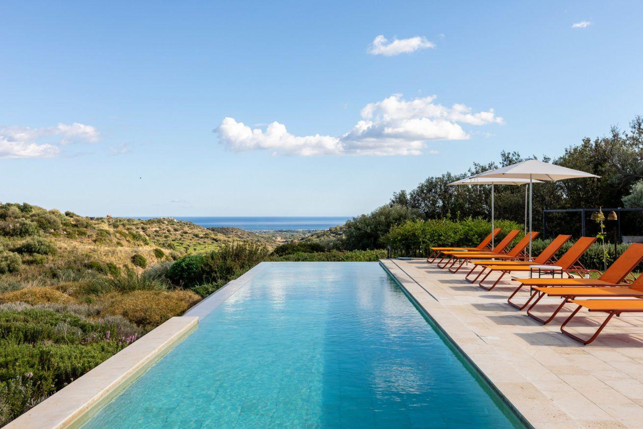 Villa Adesso – Infinity-Pool mit Meerblick