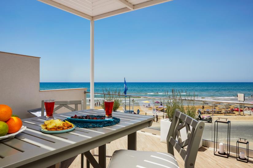 House on the beach - First Floor
