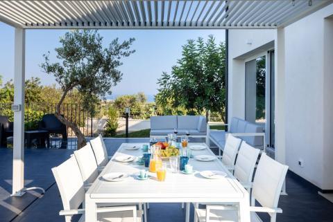 Villa Costanza 2