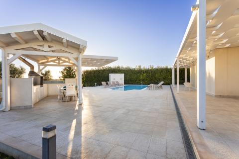 Villa White