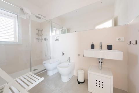 Villa White