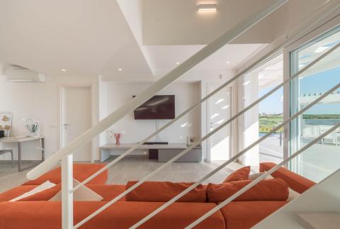 Villa White