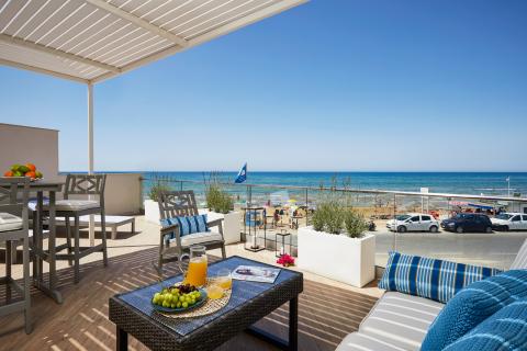 House on the beach 6